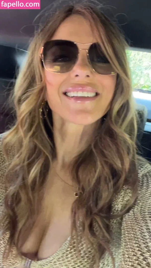 Elizabeth Hurley Onlyfans Photo Gallery 