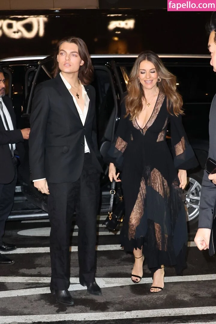 Elizabeth Hurley Onlyfans Photo Gallery 