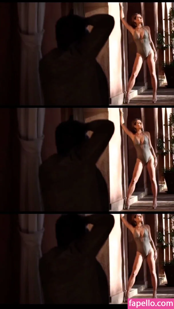 Elizabeth Hurley Onlyfans Photo Gallery 