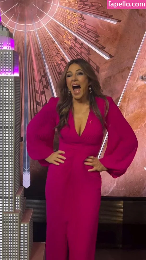 Elizabeth Hurley Onlyfans Photo Gallery 