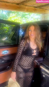 Elizabeth Hurley Onlyfans Photo Gallery 