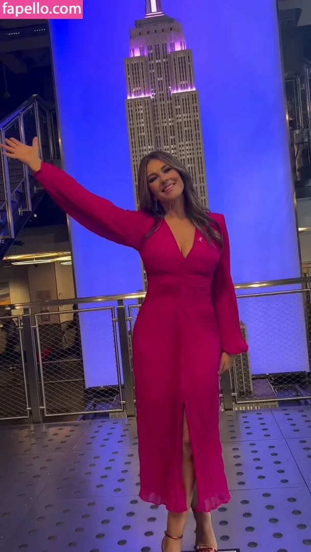 Elizabeth Hurley Onlyfans Photo Gallery 