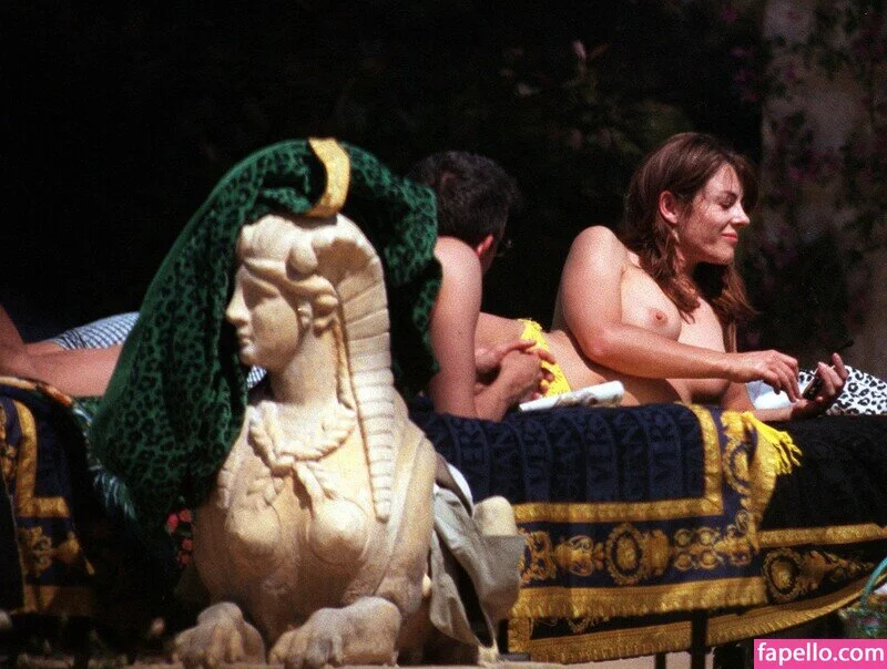 Elizabeth Hurley Onlyfans Photo Gallery 