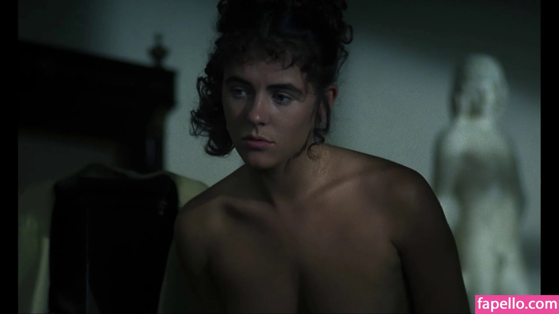 Elizabeth Hurley Onlyfans Photo Gallery 