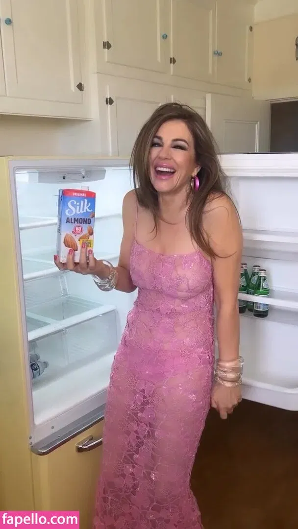 Elizabeth Hurley Onlyfans Photo Gallery 