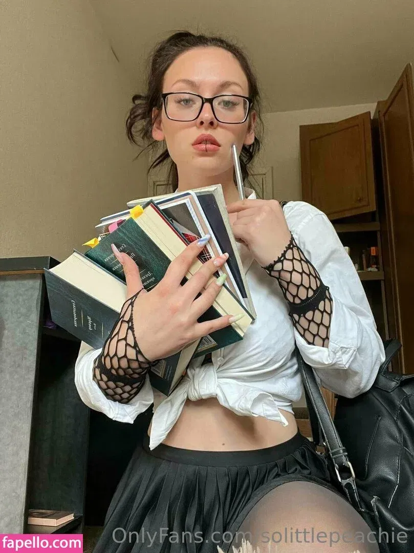 solittlepeachie Onlyfans Photo Gallery 