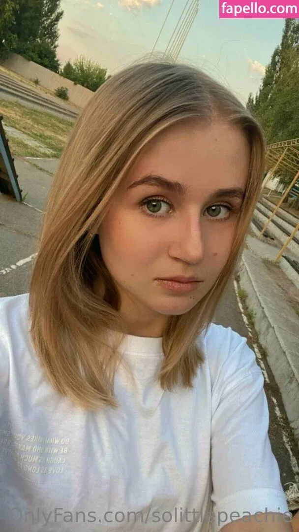 solittlepeachie Onlyfans Photo Gallery 