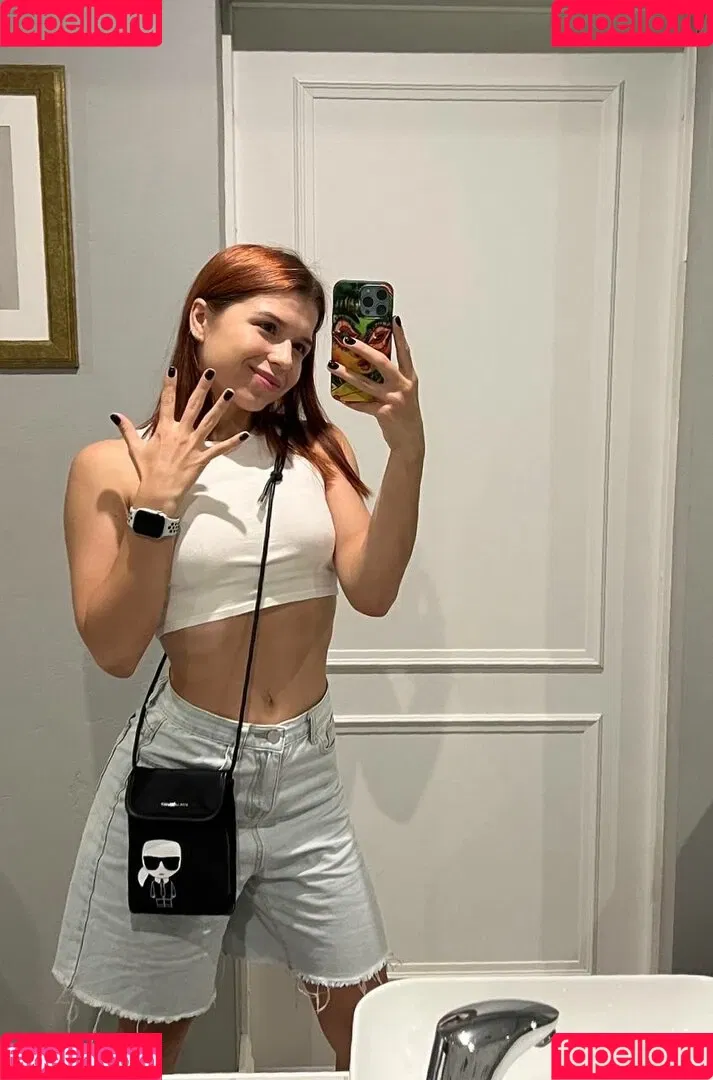 shulyyyyyy Onlyfans Photo Gallery 