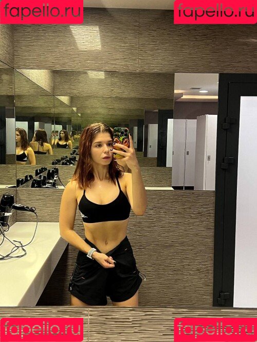 shulyyyyyy Onlyfans Photo Gallery 