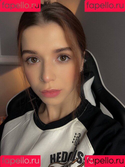 shulyyyyyy Onlyfans Photo Gallery 