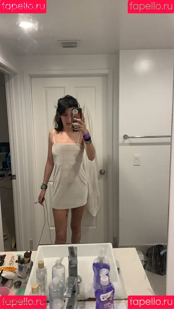 Anne Frank Onlyfans Photo Gallery 