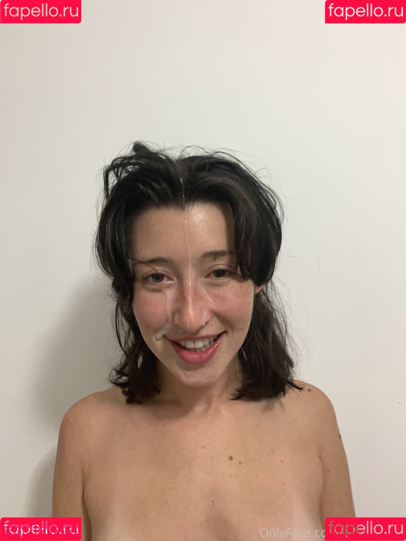 Anne Frank Onlyfans Photo Gallery 