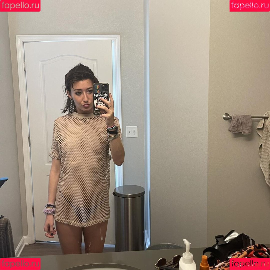 Anne Frank Onlyfans Photo Gallery 