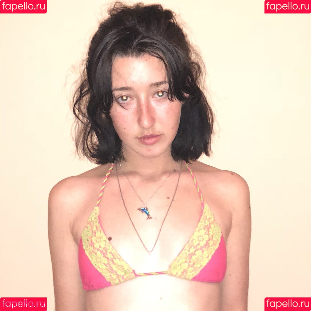 Anne Frank Onlyfans Photo Gallery 