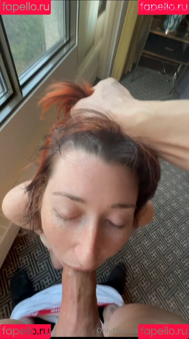 Anne Frank Onlyfans Photo Gallery 