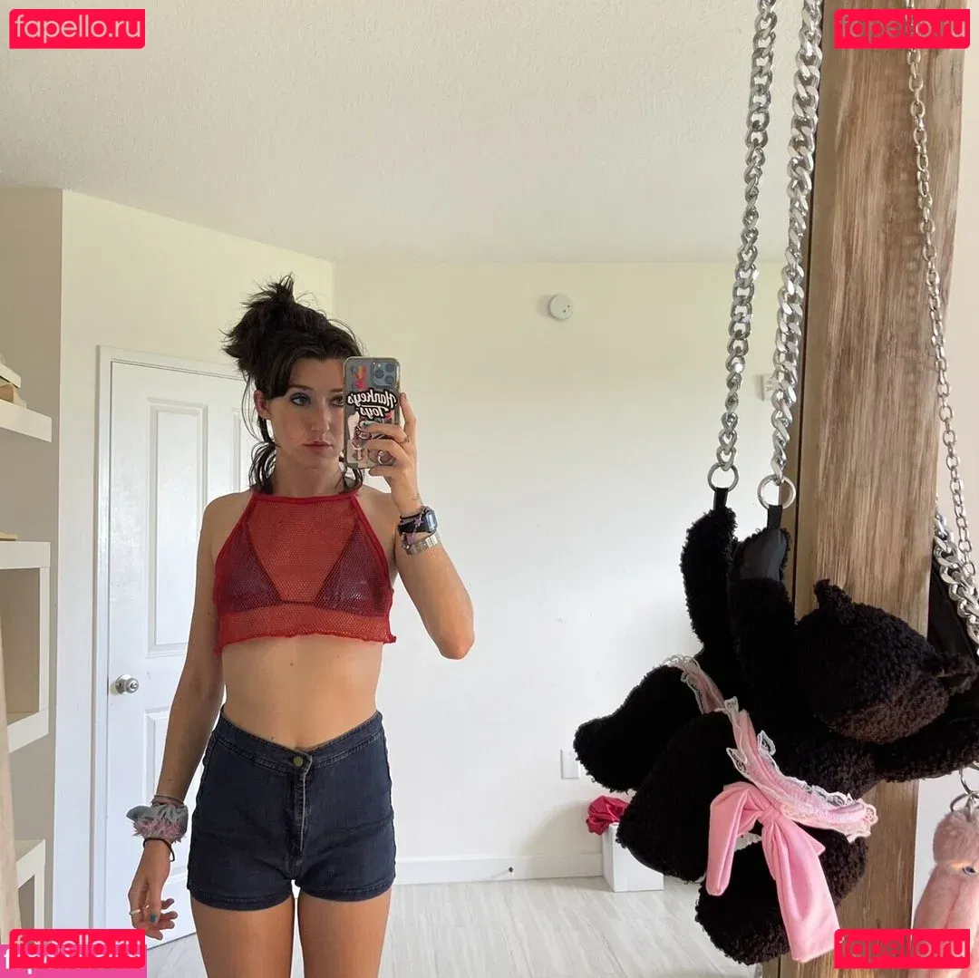 Anne Frank Onlyfans Photo Gallery 