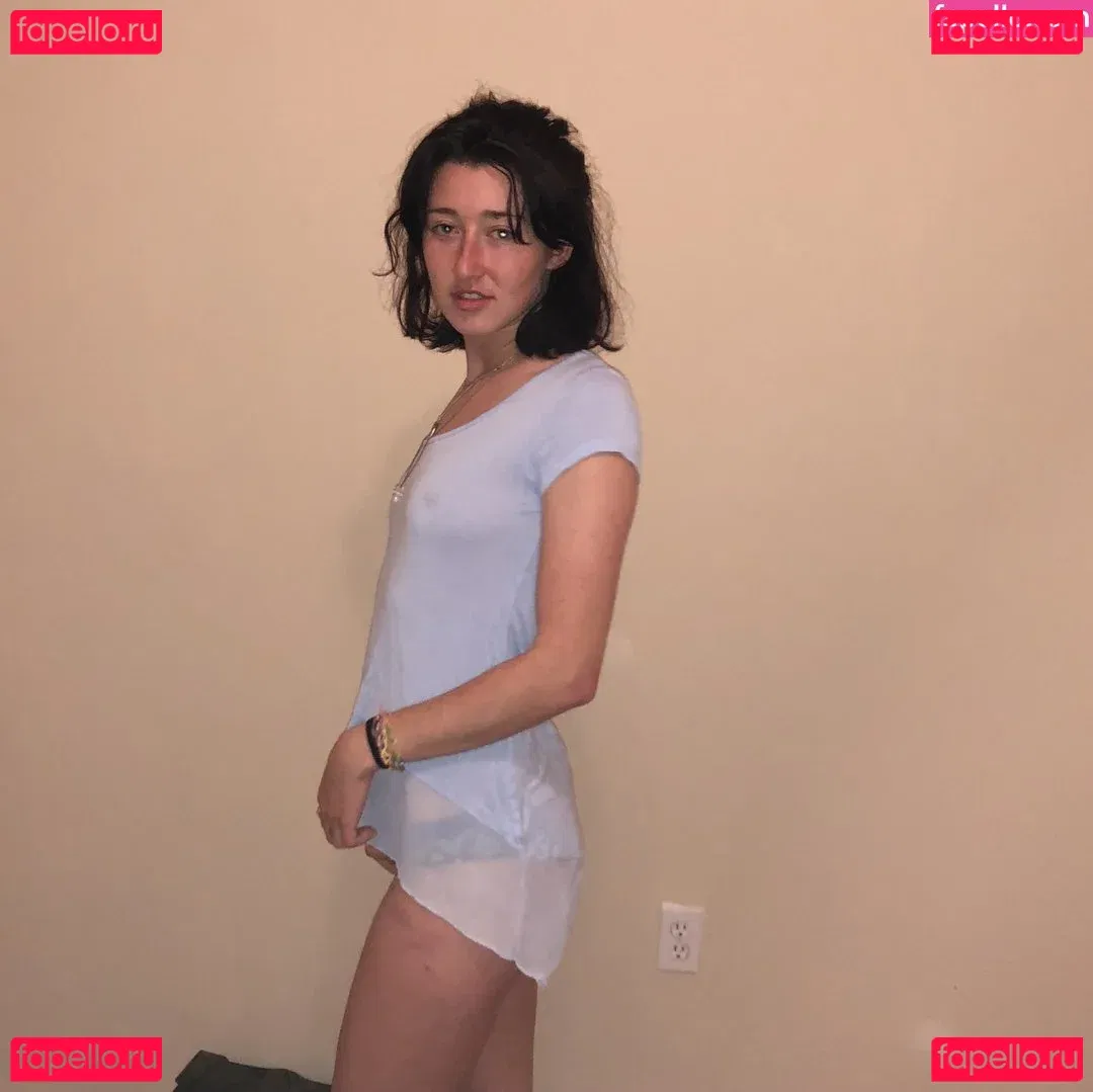 Anne Frank Onlyfans Photo Gallery 