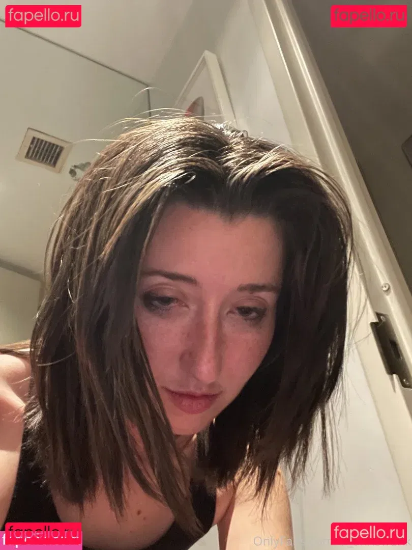 Anne Frank Onlyfans Photo Gallery 