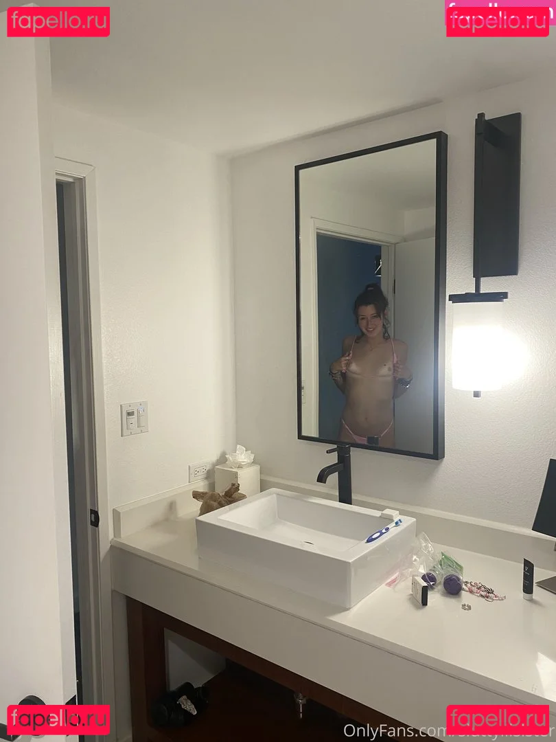 Anne Frank Onlyfans Photo Gallery 