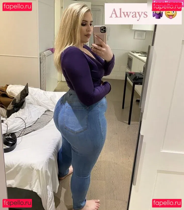 sophieeturner Onlyfans Photo Gallery 