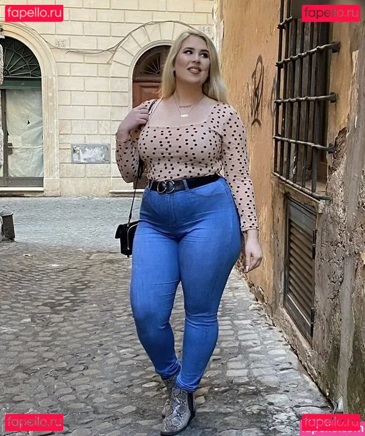 sophieeturner Onlyfans Photo Gallery 