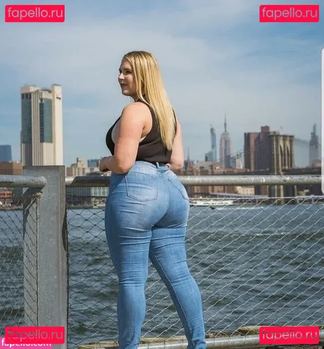 sophieeturner Onlyfans Photo Gallery 