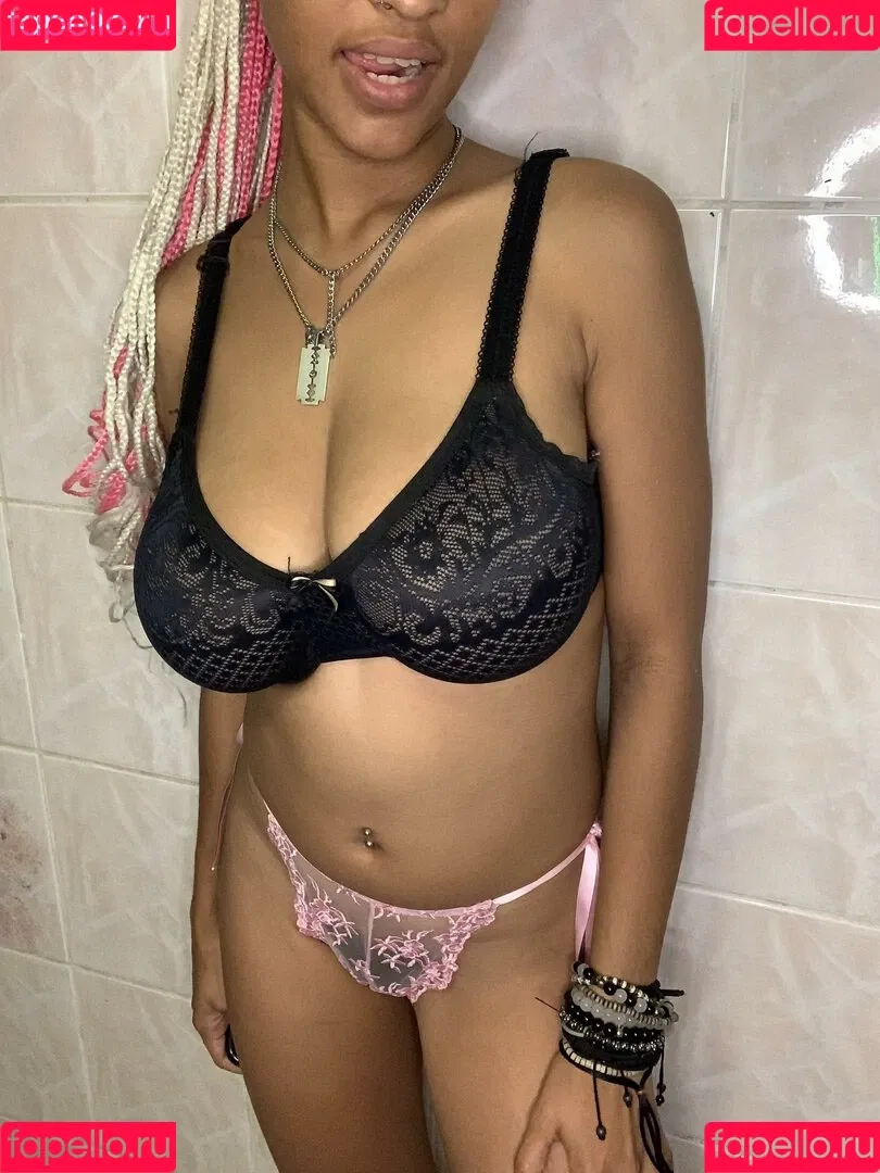 SultryAphodite Onlyfans Photo Gallery 