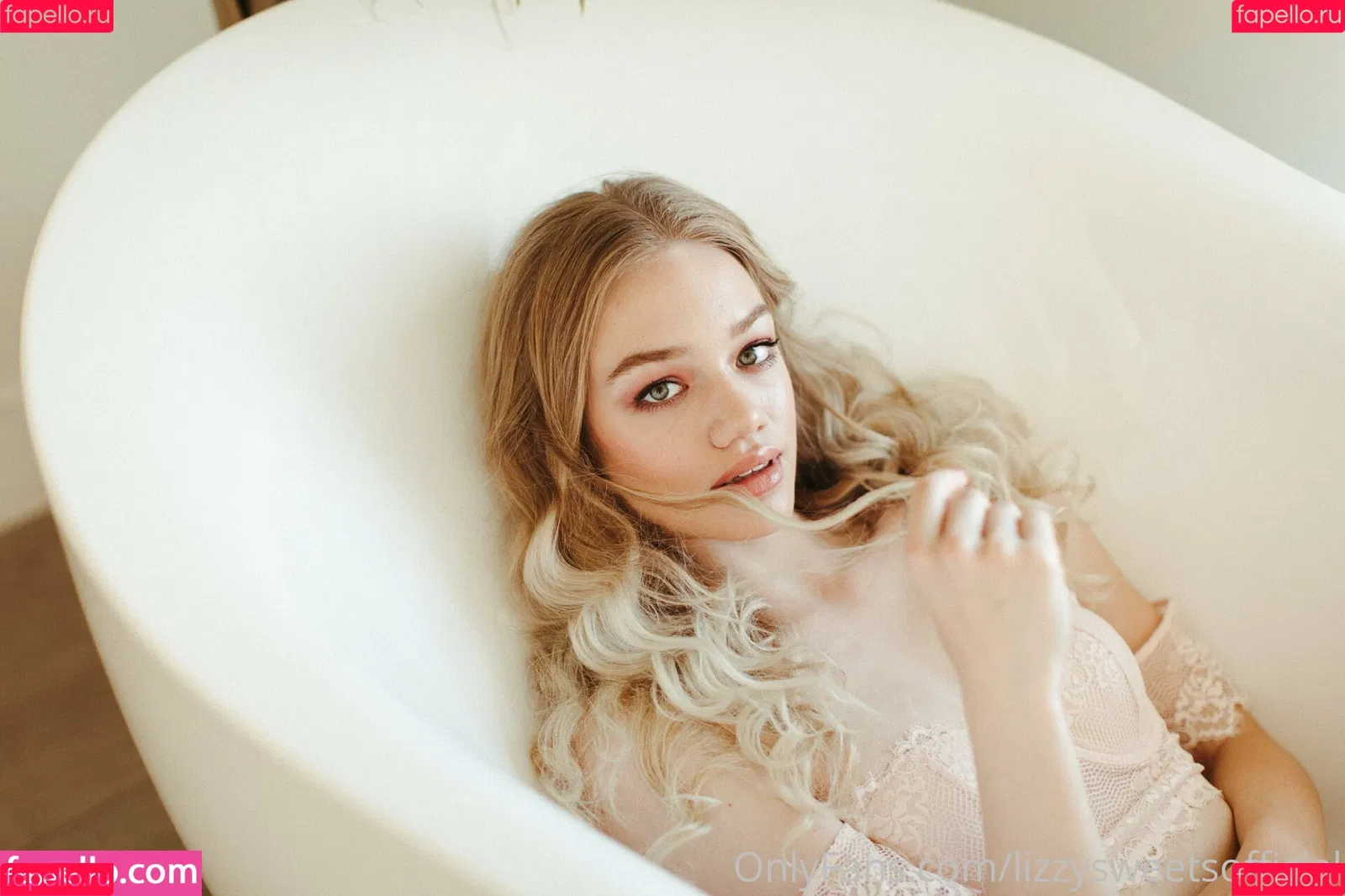 lizzysweetsofficial Onlyfans Photo Gallery 