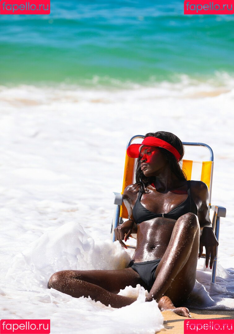 Nayani Nijah Onlyfans Photo Gallery 