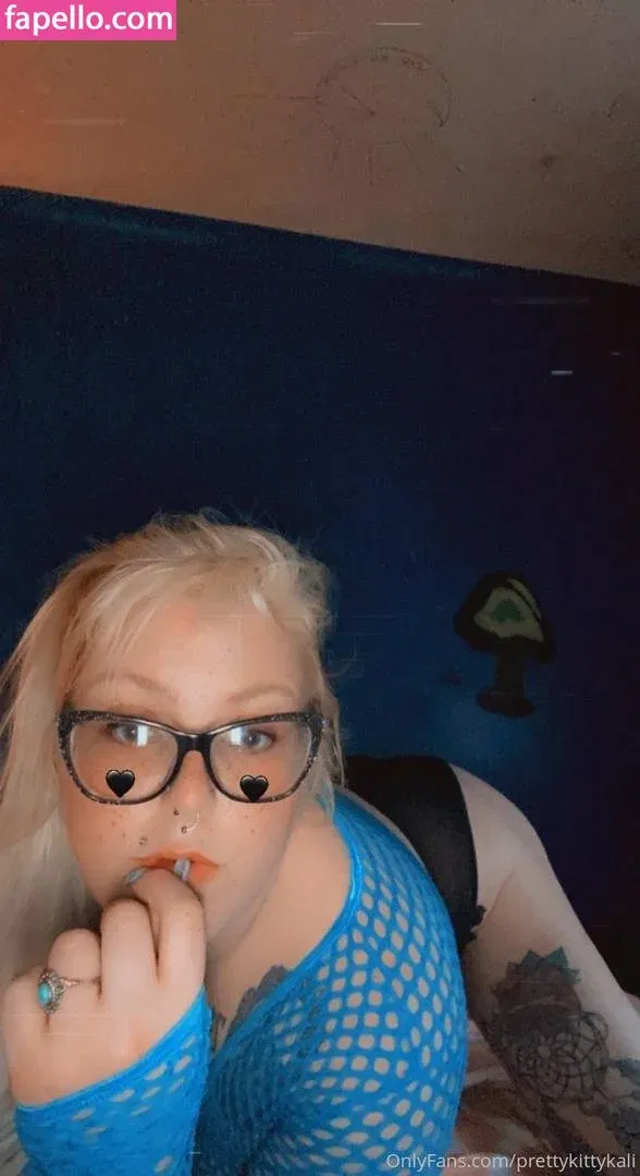 prettykittykali Onlyfans Photo Gallery 