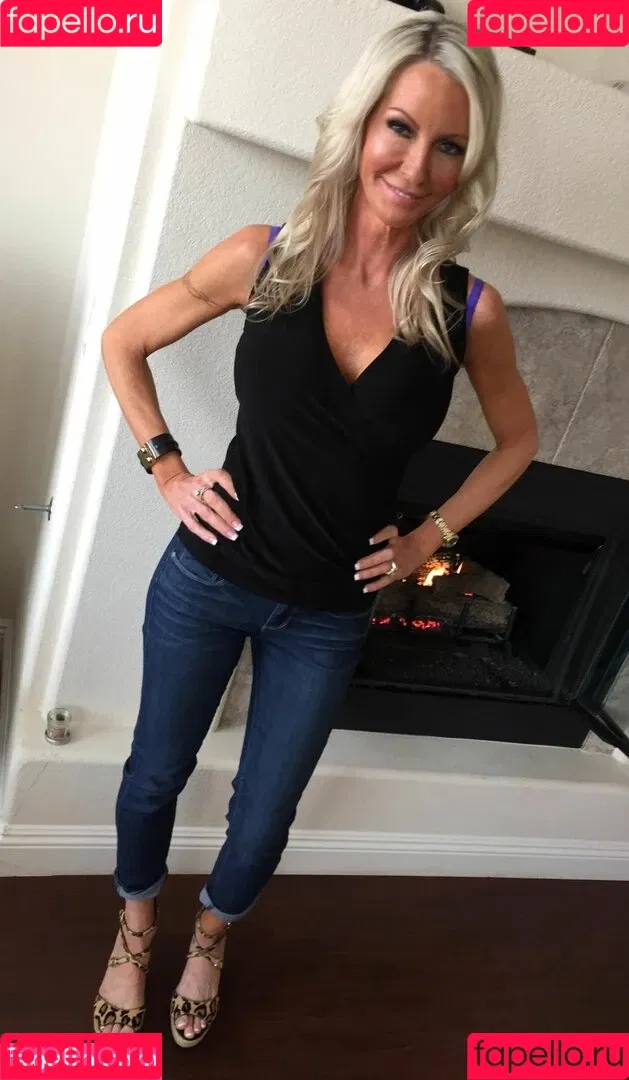 Emma Starr Onlyfans Photo Gallery 