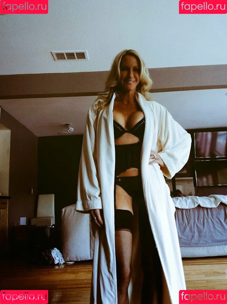 Emma Starr Onlyfans Photo Gallery 