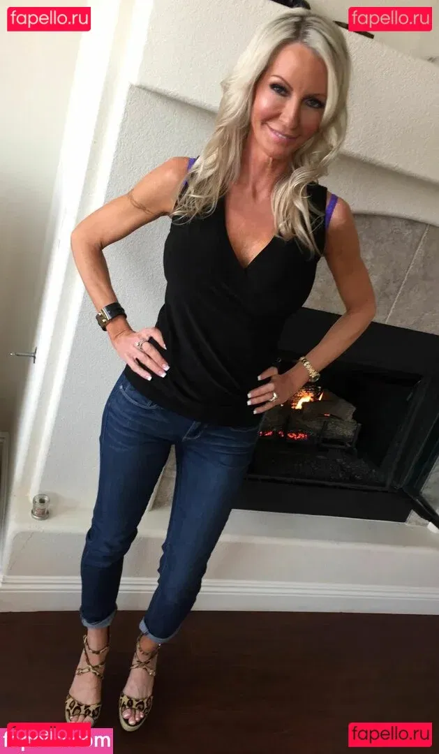 Emma Starr Onlyfans Photo Gallery 