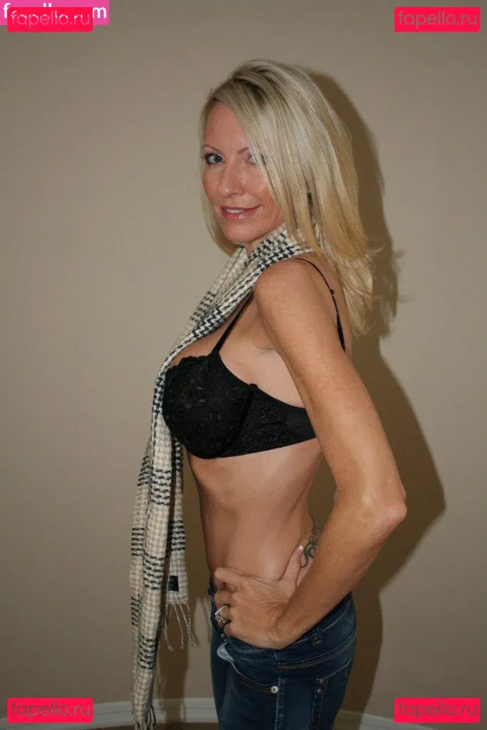 Emma Starr Onlyfans Photo Gallery 