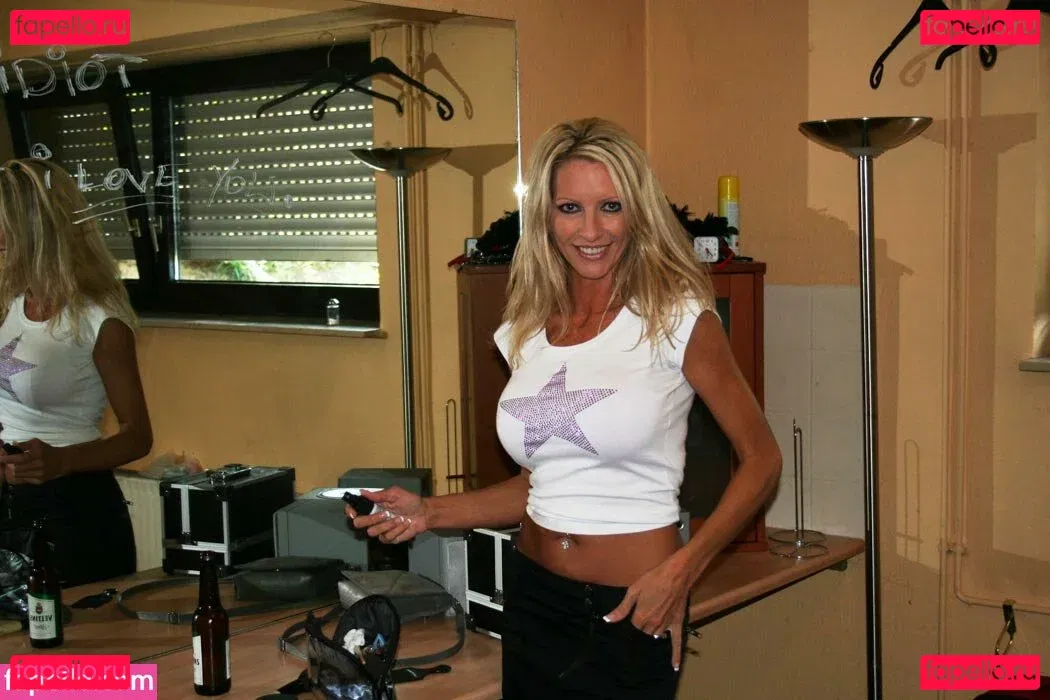 Emma Starr Onlyfans Photo Gallery 