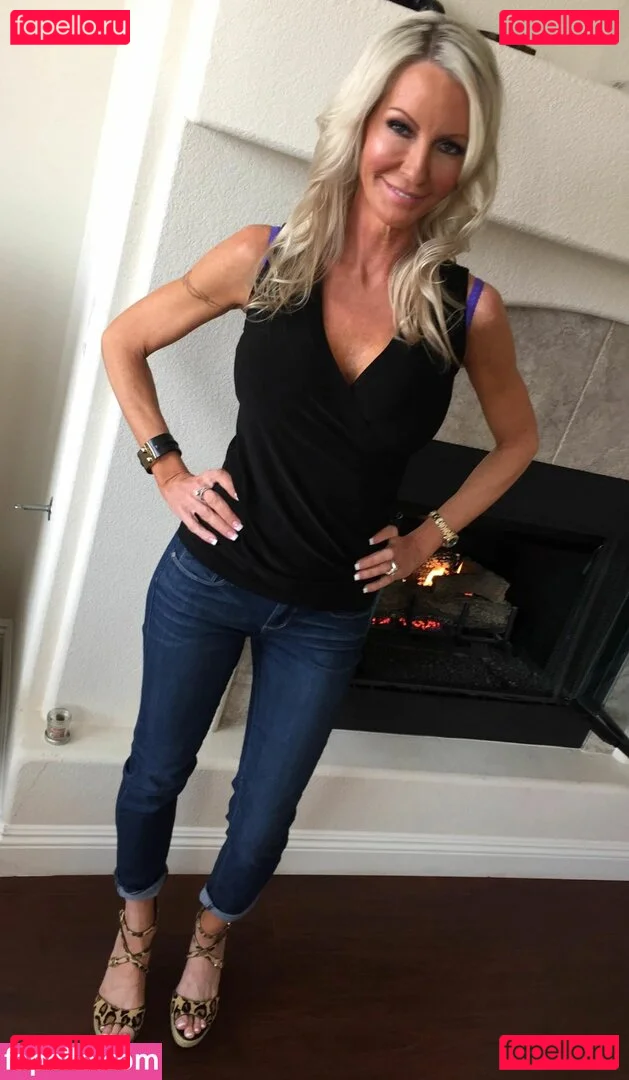 Emma Starr Onlyfans Photo Gallery 