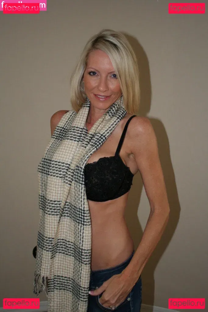 Emma Starr Onlyfans Photo Gallery 