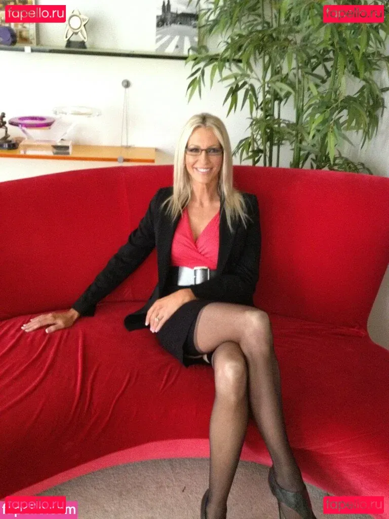 Emma Starr Onlyfans Photo Gallery 