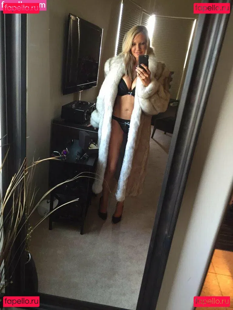 Emma Starr Onlyfans Photo Gallery 