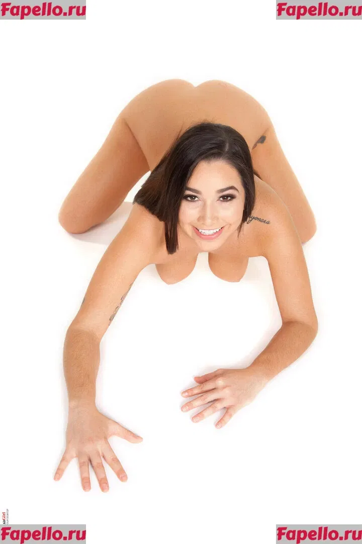 Karlee Grey Onlyfans Photo Gallery 