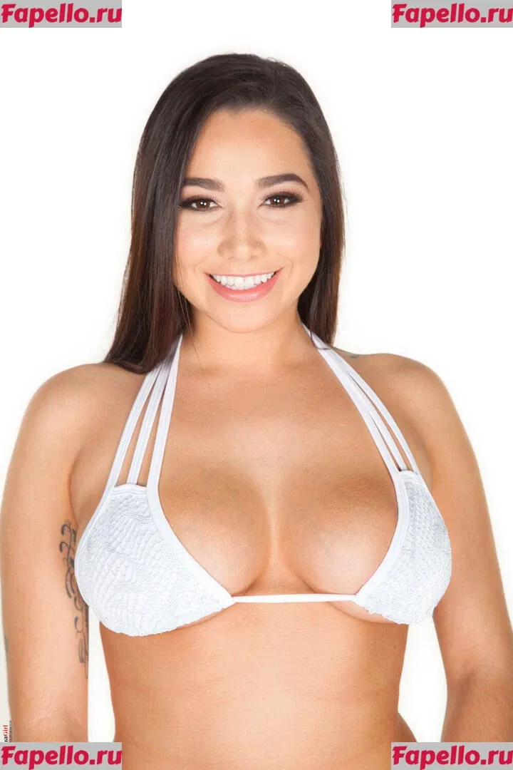 Karlee Grey Onlyfans Photo Gallery 