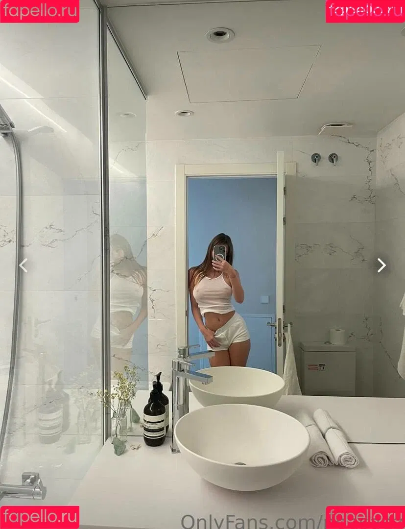 Noa Saez Onlyfans Photo Gallery 