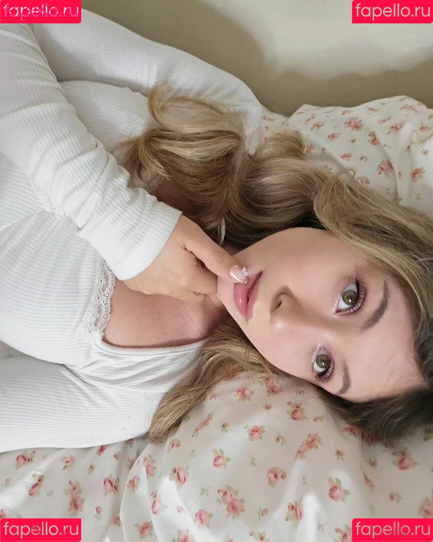 SabrinASMR Onlyfans Photo Gallery 