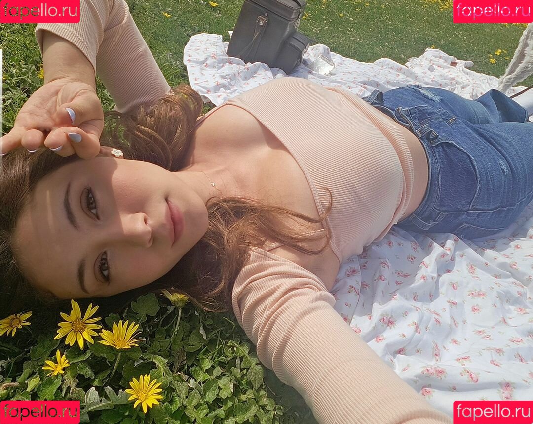 SabrinASMR Onlyfans Photo Gallery 