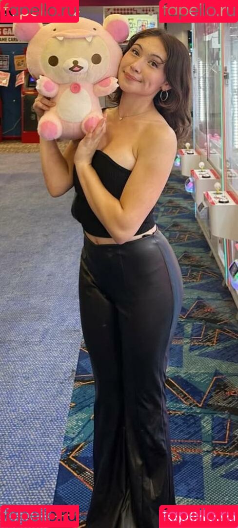 SabrinASMR Onlyfans Photo Gallery 