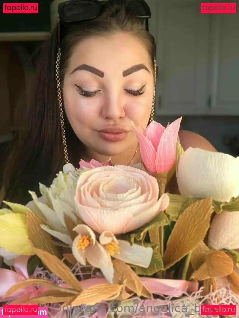 angelica_big_tits Onlyfans Photo Gallery 
