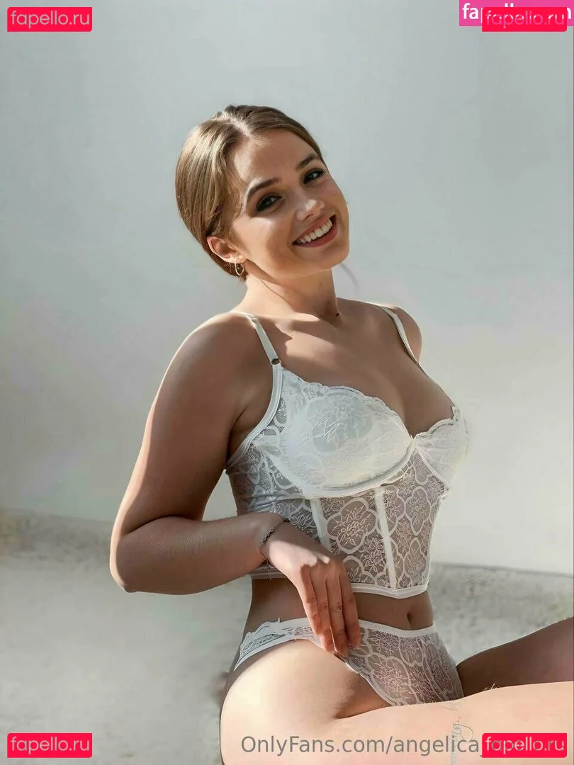 angelica_big_tits Onlyfans Photo Gallery 