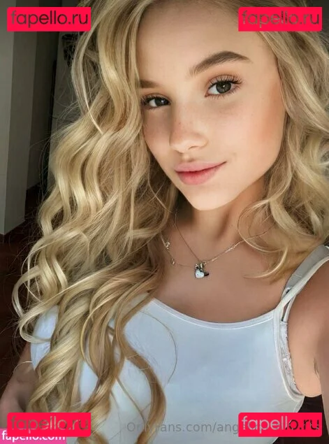 angelica_big_tits Onlyfans Photo Gallery 