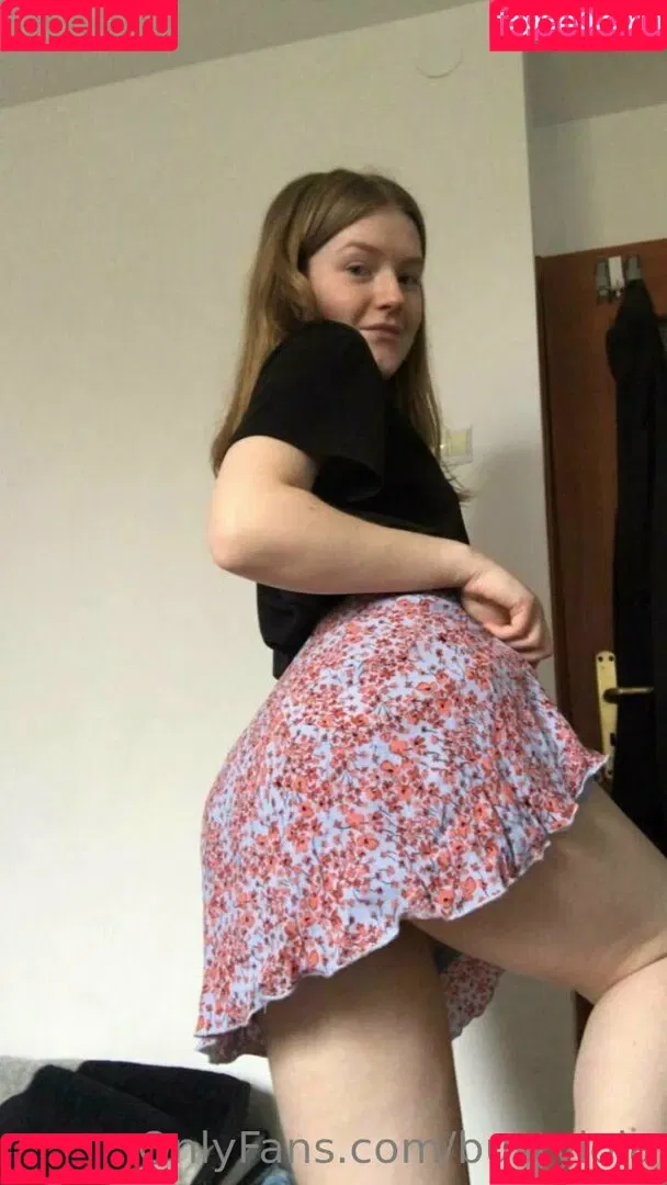 bustylola Onlyfans Photo Gallery 