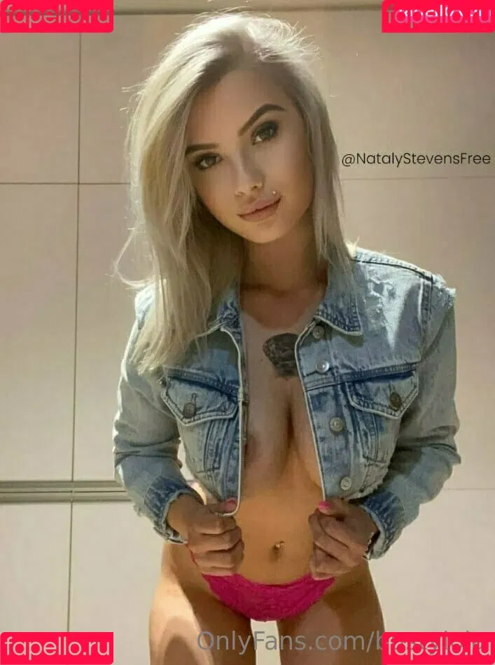 bustylola Onlyfans Photo Gallery 